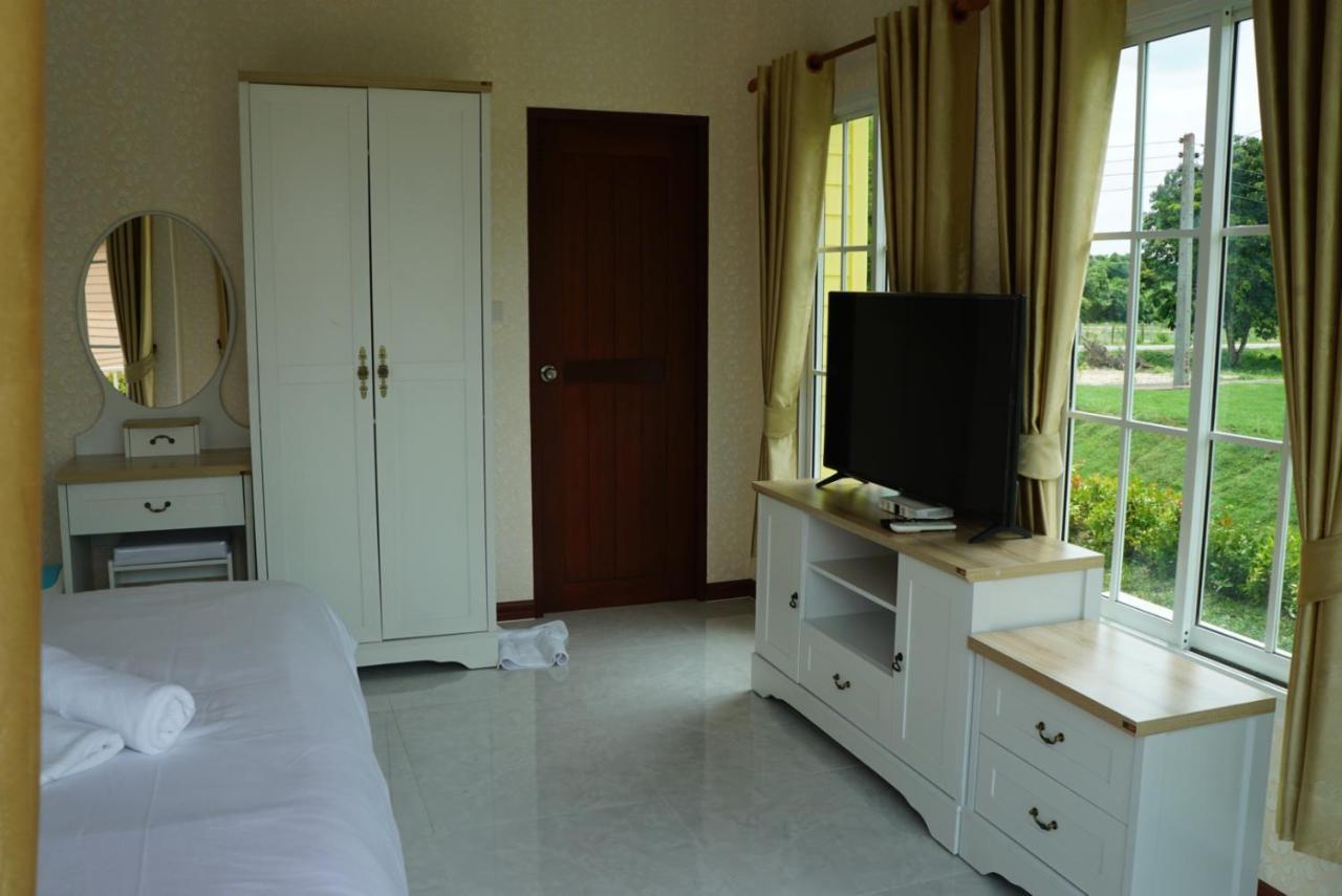 Evie Mae Resort Ban Cha-om Экстерьер фото
